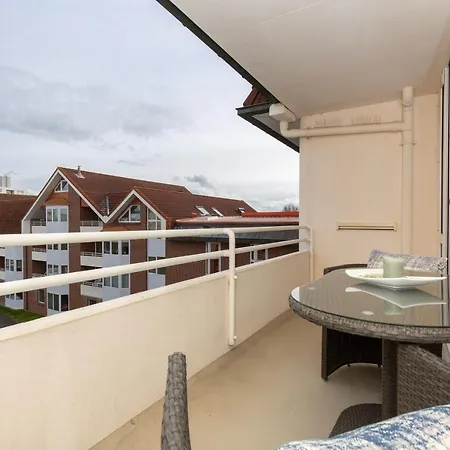 Trafalgar 332 * クックスハーフェン