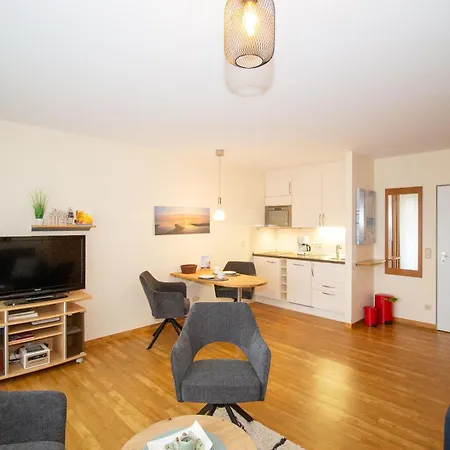 Trafalgar 332 Apartment