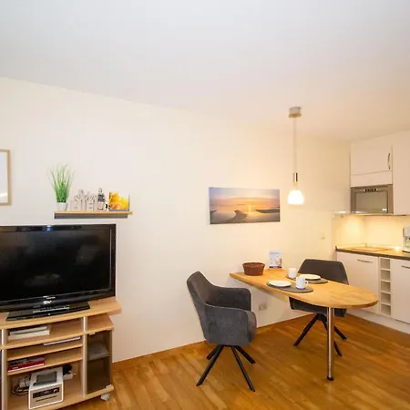 Trafalgar 332 Apartment *